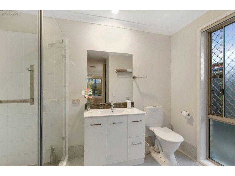 114 Santa Isobel Boulevard, Pacific Pines QLD 4211