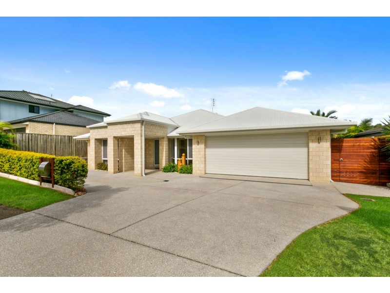 125 Wunburra Circle, Pacific Pines QLD 4211