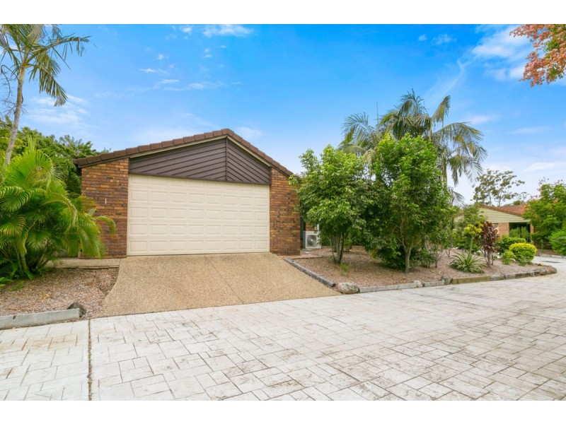 1/4 Madsen Place, Southport QLD 4215