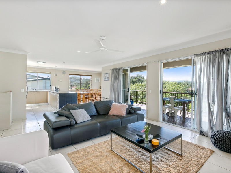 12 Appollo Place, Oxenford QLD 4210