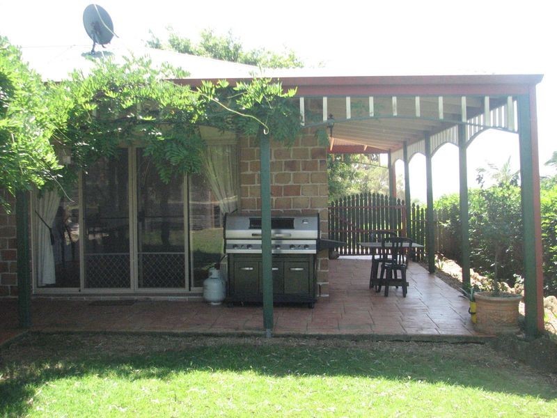 18 Phoenix Street, Pacific Pines QLD 4211