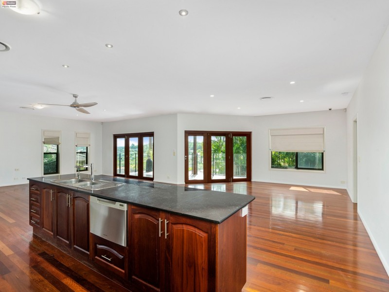 2/79 Salvado Drive, Pacific Pines QLD 4211