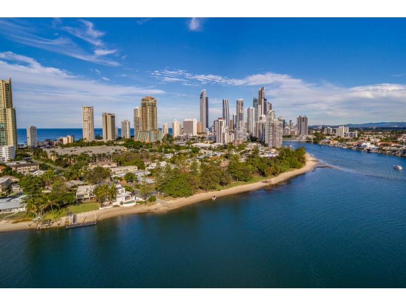 24 Oak Avenue, Surfers Paradise QLD 4217