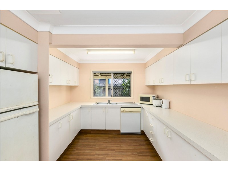 24 Oak Avenue, Surfers Paradise QLD 4217
