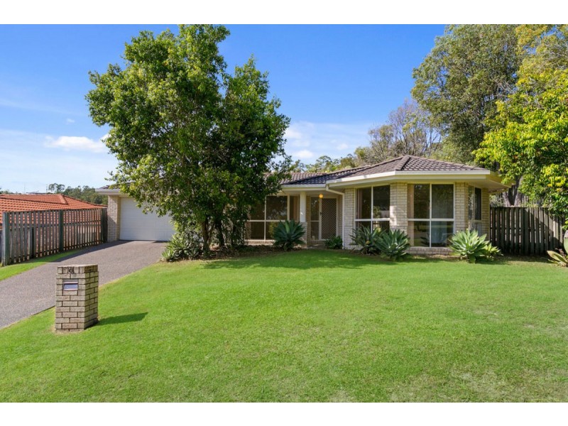 6 Buffalo Crescent, Pacific Pines QLD 4211