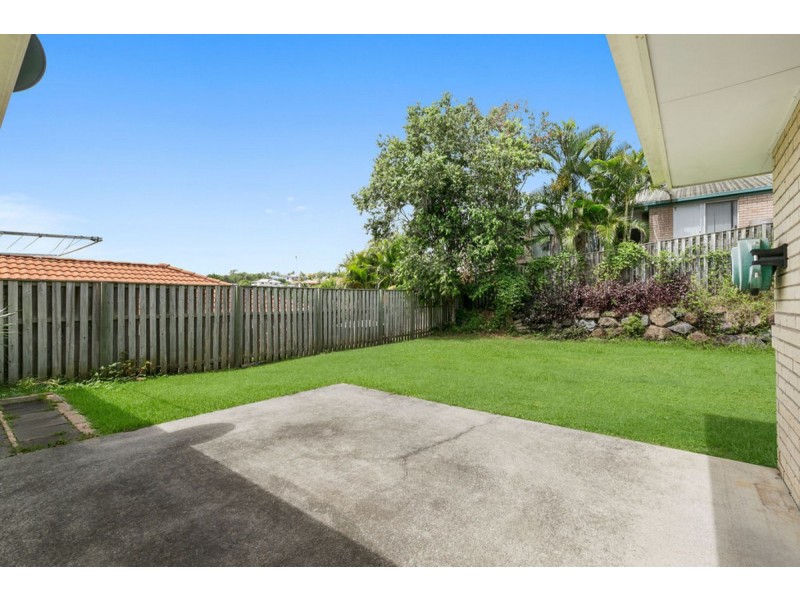 6 Buffalo Crescent, Pacific Pines QLD 4211