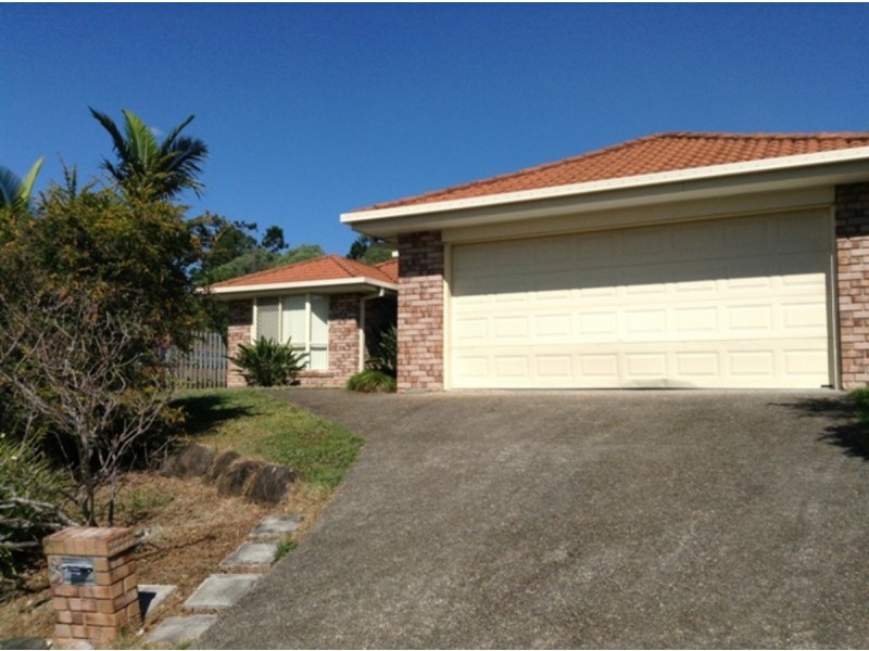 8 Harwood Place, Maudsland QLD 4210