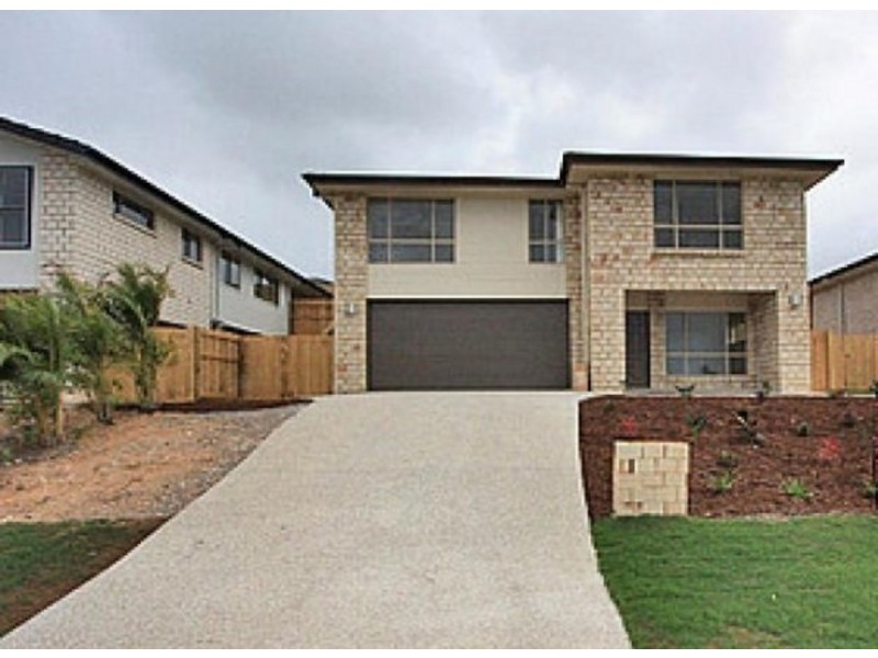 33 Hadrian Crescent, Pacific Pines QLD 4211