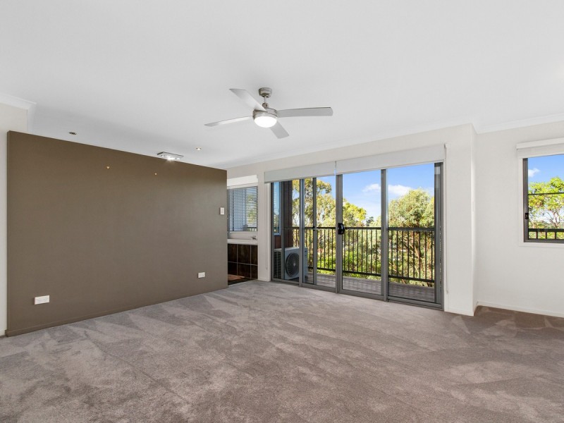 45 Crestridge Crescent, Oxenford QLD 4210