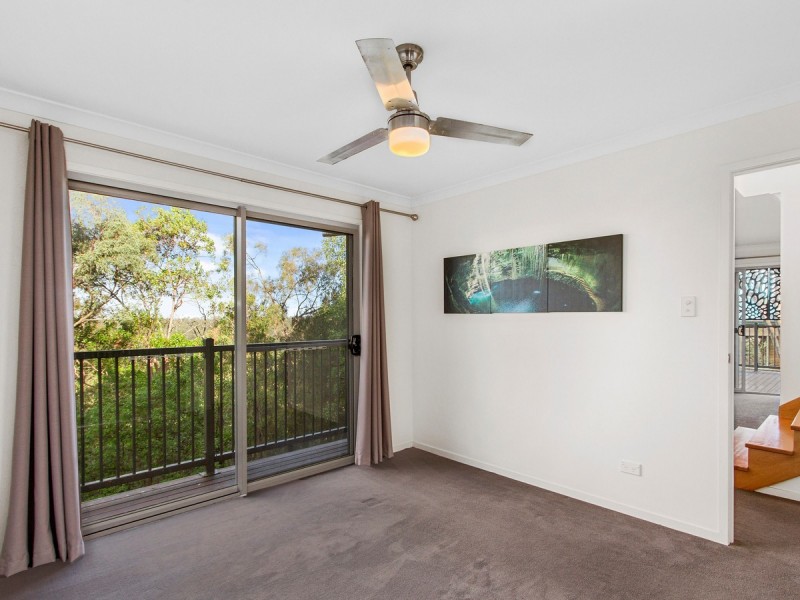 45 Crestridge Crescent, Oxenford QLD 4210