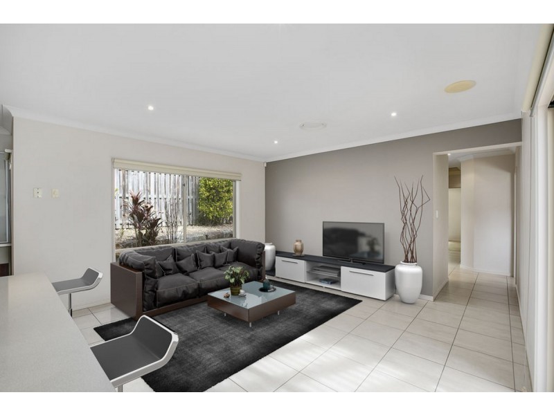 3 Mellum Circuit, Pacific Pines QLD 4211