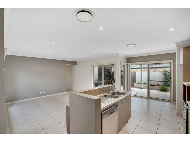 3 Mellum Circuit, Pacific Pines QLD 4211