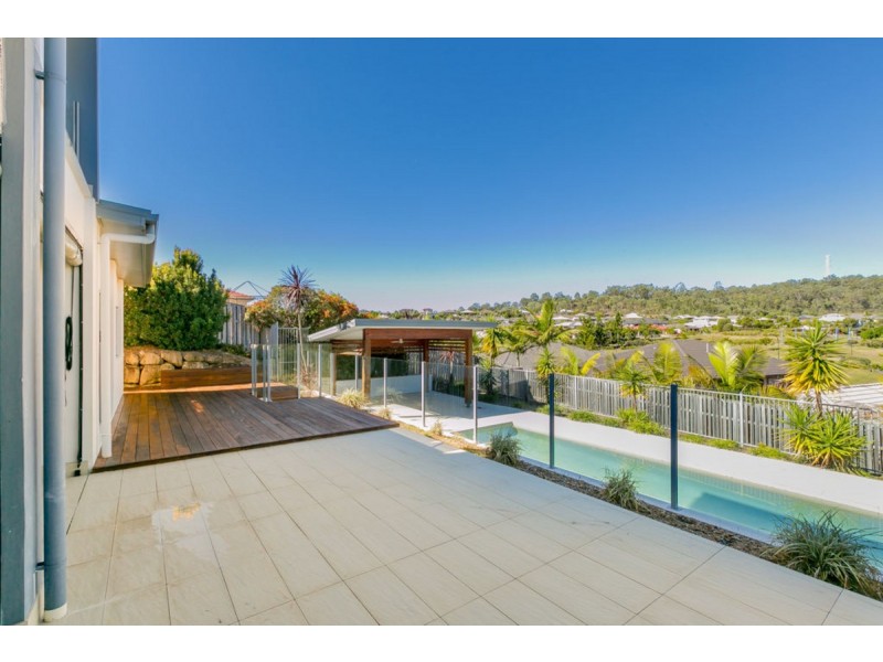 111 Wunburra Circle, Pacific Pines QLD 4211