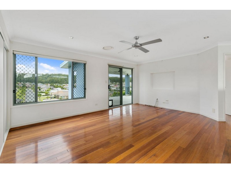 111 Wunburra Circle, Pacific Pines QLD 4211