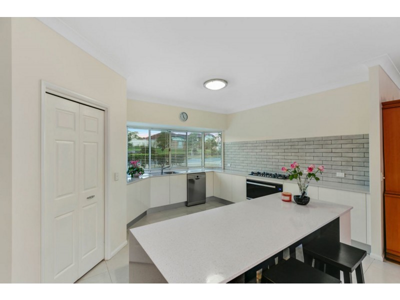 10 Oregon Way, Oxenford QLD 4210