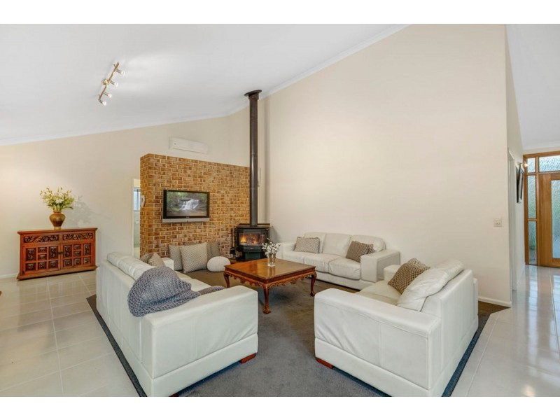 10 Oregon Way, Oxenford QLD 4210