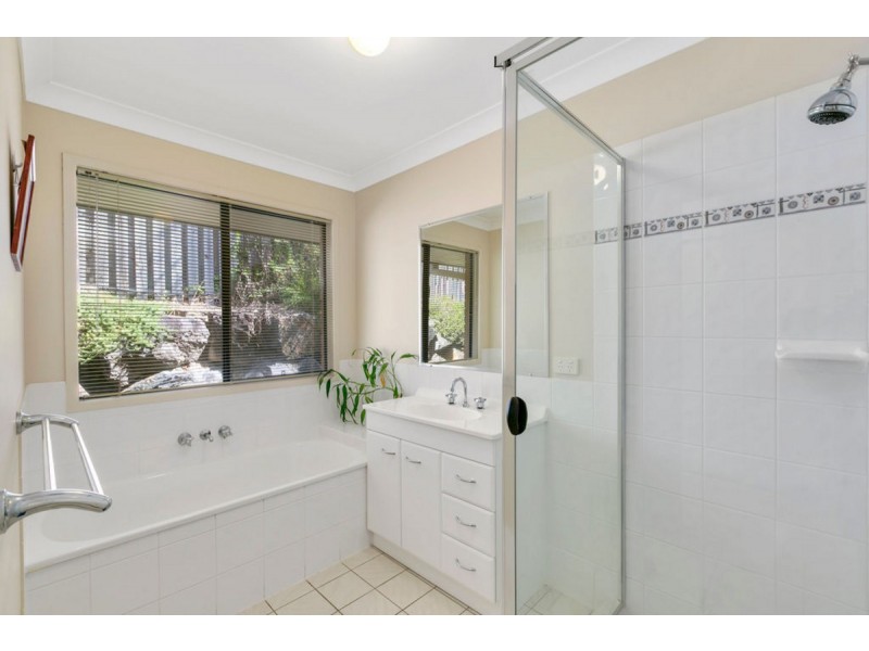 3 Coonowrin Street, Pacific Pines QLD 4211