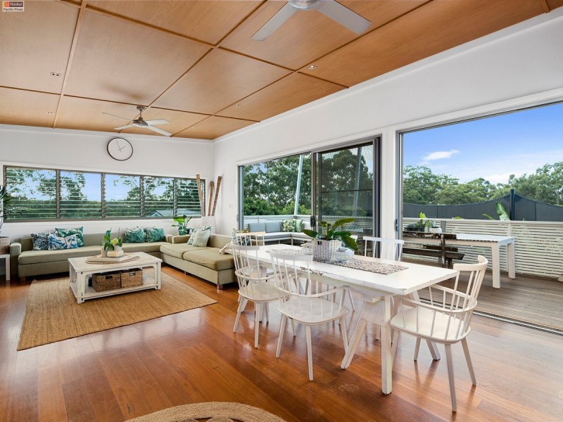 9A West Mountain Court, Parkwood QLD 4214