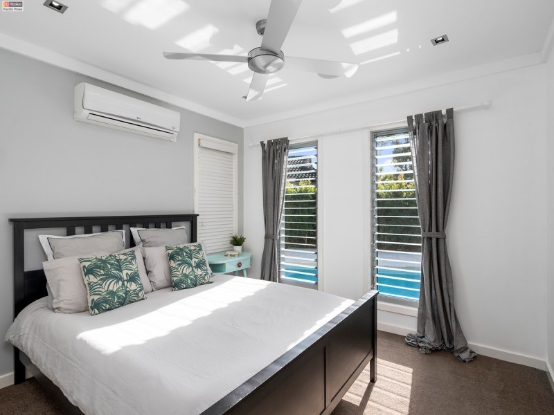 9A West Mountain Court, Parkwood QLD 4214