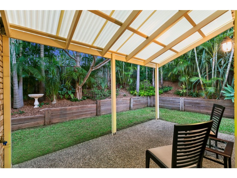 6 Polynesia Avenue, Pacific Pines QLD 4211