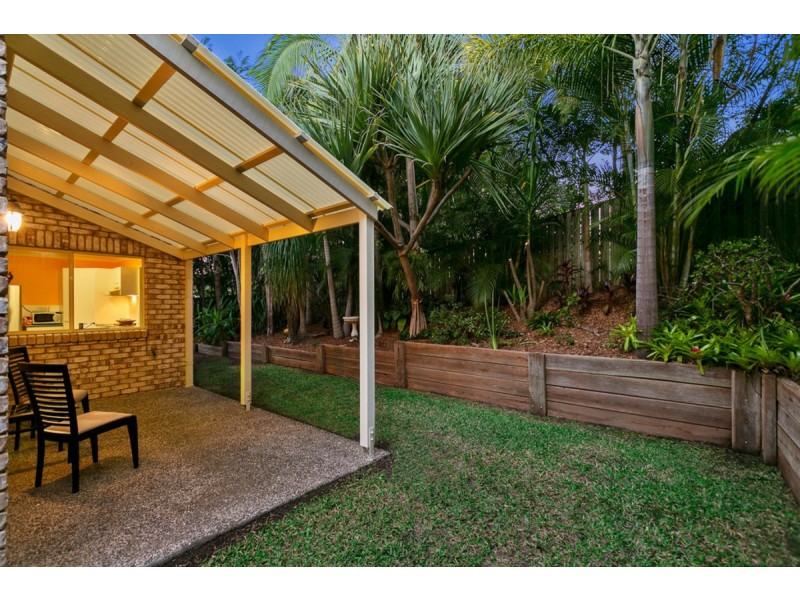 6 Polynesia Avenue, Pacific Pines QLD 4211