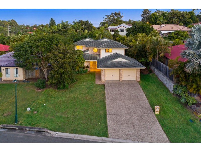 6 Polynesia Avenue, Pacific Pines QLD 4211