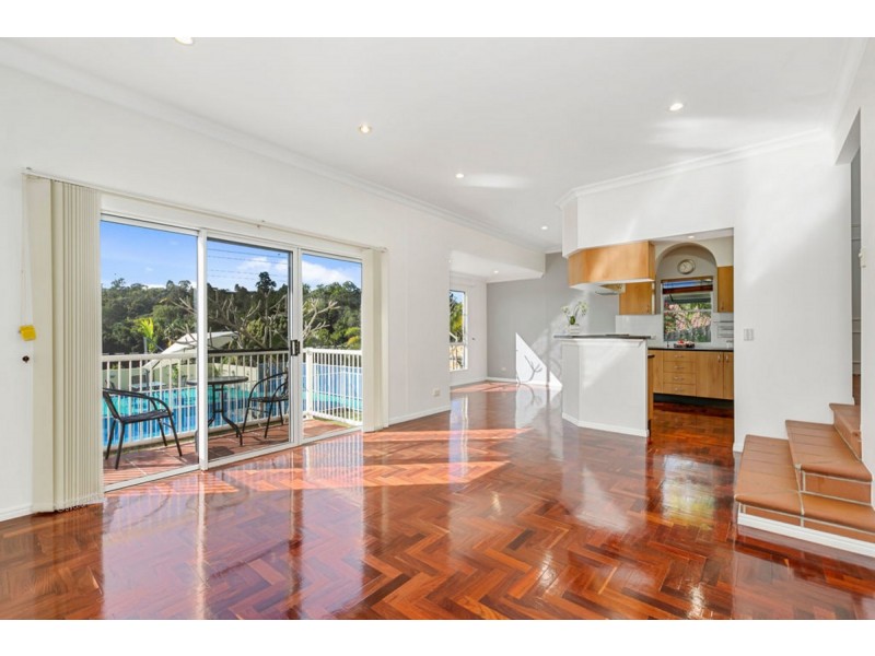 7 San Cristobal Place, Pacific Pines QLD 4211