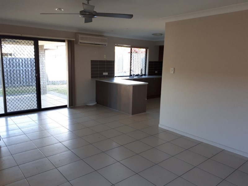 14 Starkey Street, Pacific Pines QLD 4211