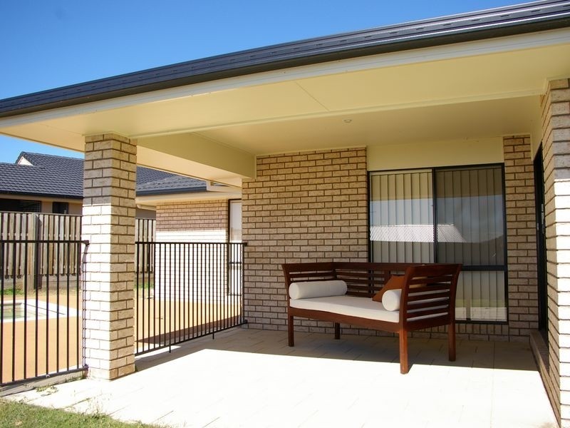 23 Beaumont Crescent, Pacific Pines QLD 4211