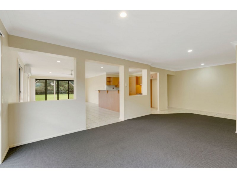 15 Lorenzo Drive, Coomera QLD 4209