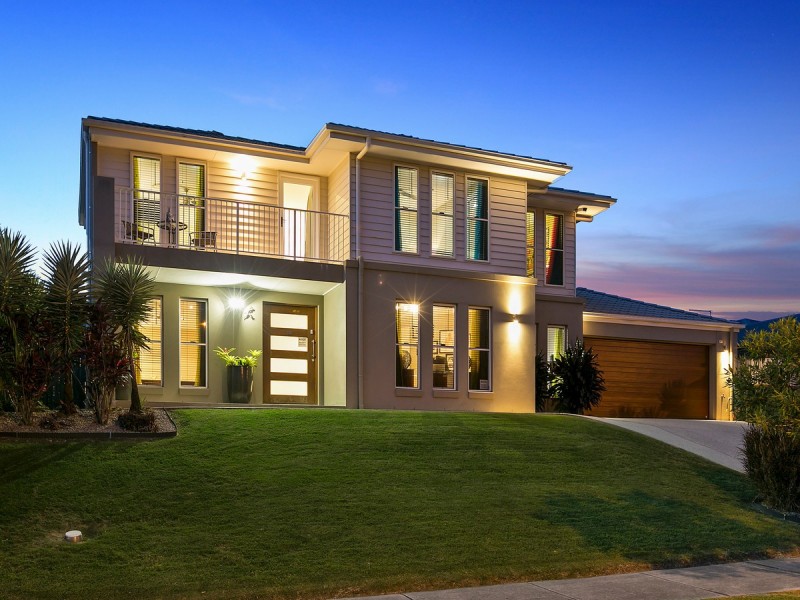 20 Hawkesbury Avenue, Pacific Pines QLD 4211