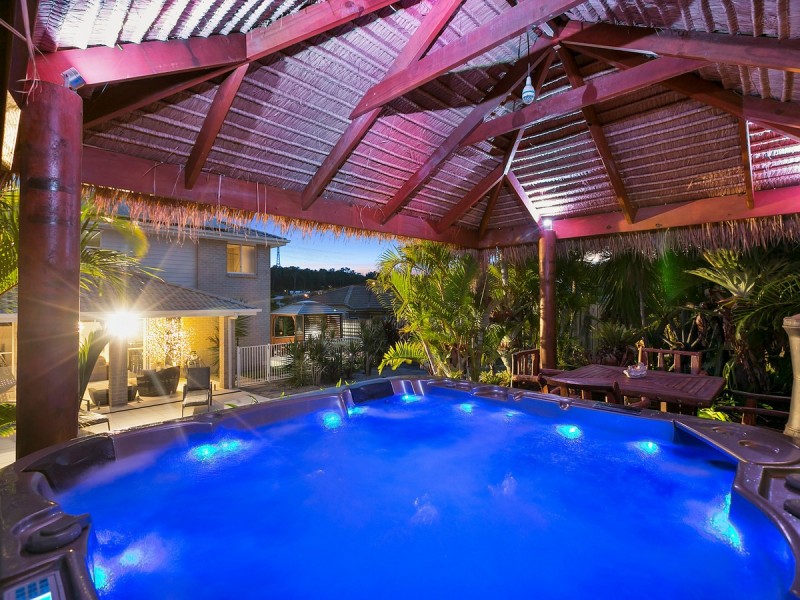 20 Hawkesbury Avenue, Pacific Pines QLD 4211