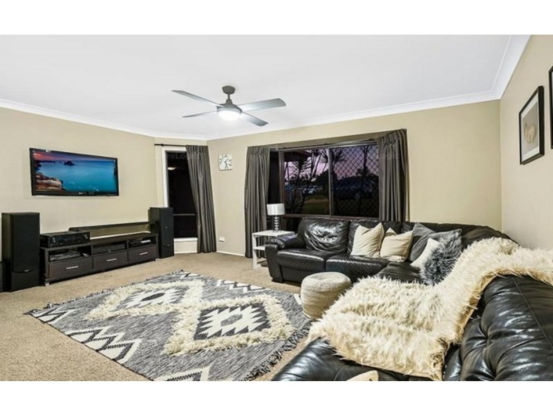 29 Footscray Court, Arundel QLD 4214