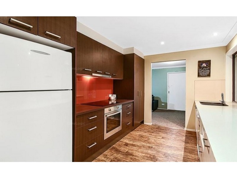 29 Footscray Court, Arundel QLD 4214