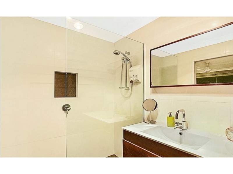 29 Footscray Court, Arundel QLD 4214