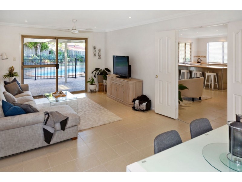 12 Baxter Court, Arundel QLD 4214