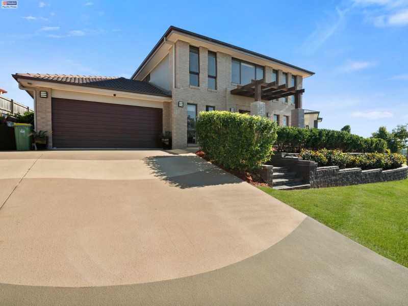 21 Barrington Street, Pacific Pines QLD 4211