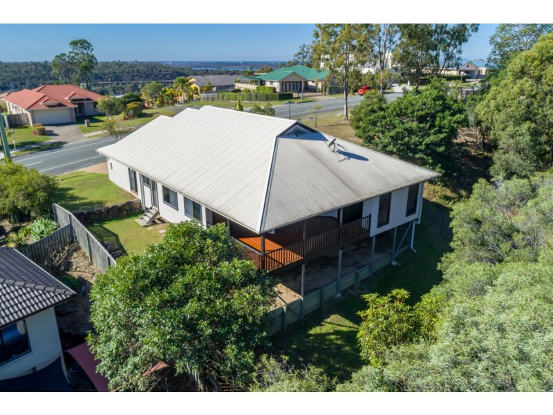 57 Manra Way, Pacific Pines QLD 4211