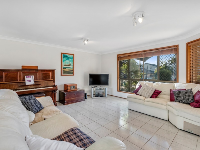 3 Kel Nagle Court, Parkwood QLD 4214