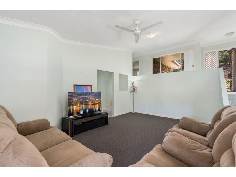 26 Nandi Terrace, Pacific Pines QLD 4211
