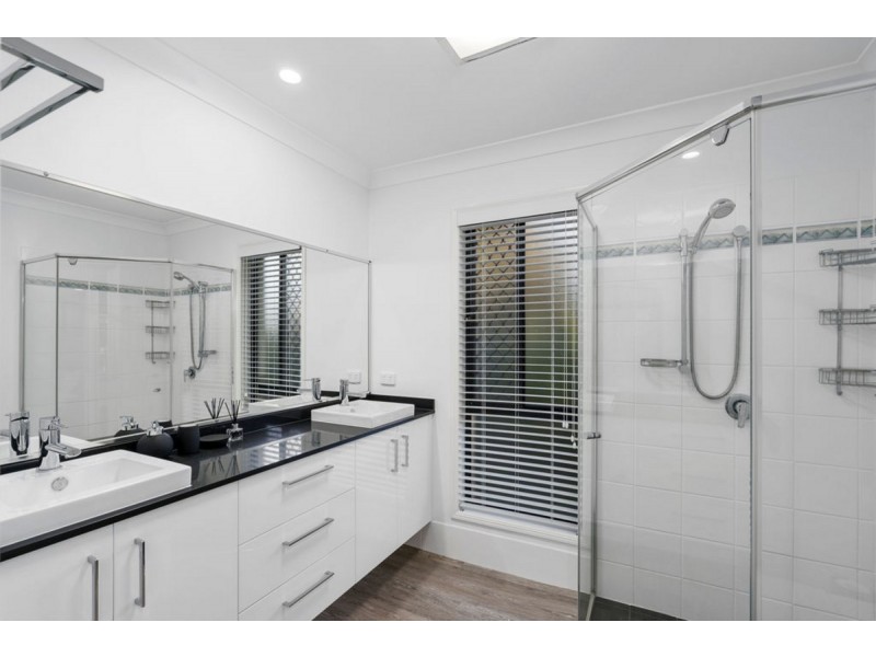 14 Catchlove Street, Maudsland QLD 4210