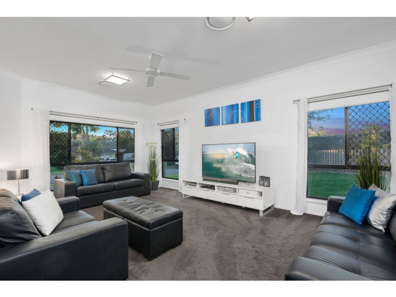 14 Catchlove Street, Maudsland QLD 4210