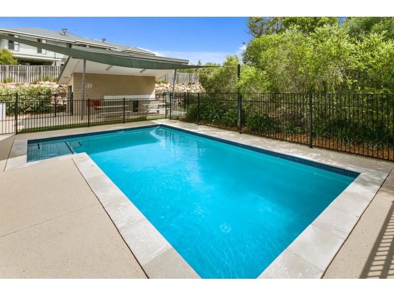 1/6 Rise Circuit, Pacific Pines QLD 4211