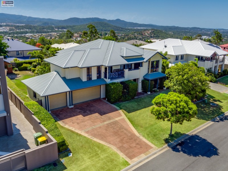 7 Zenith Crescent, Pacific Pines QLD 4211