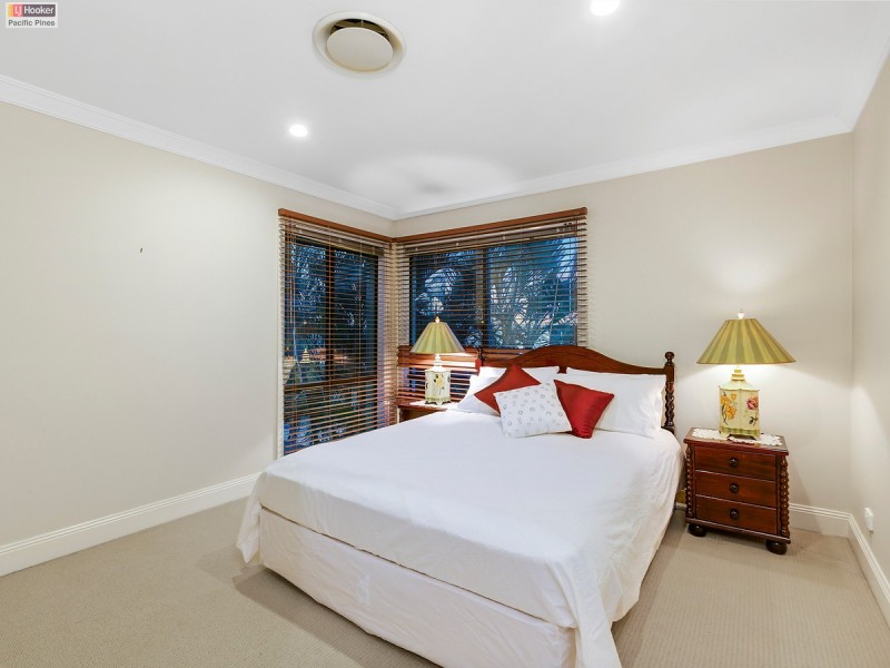 7 Zenith Crescent, Pacific Pines QLD 4211