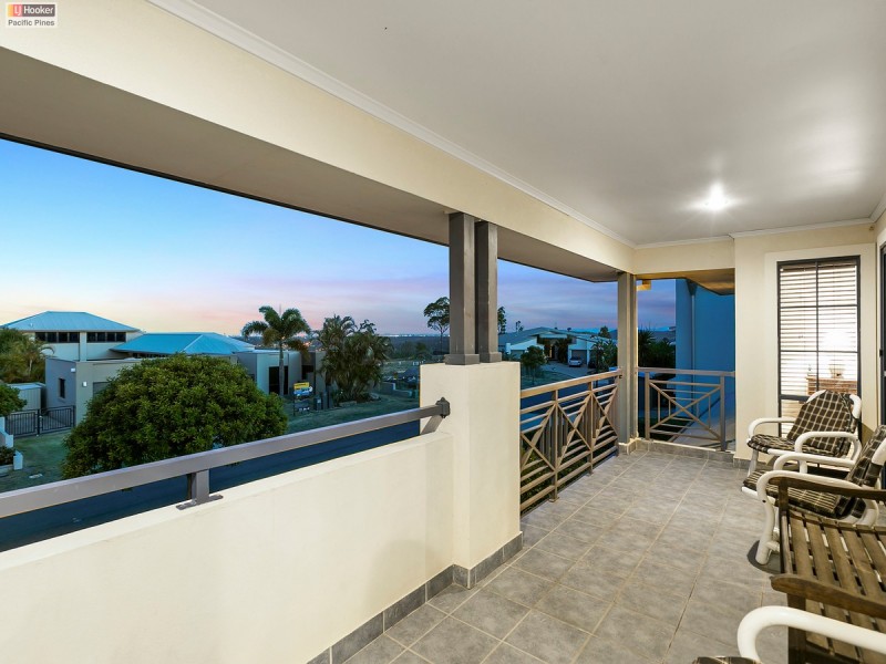 7 Zenith Crescent, Pacific Pines QLD 4211