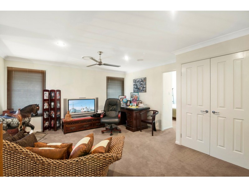 2/17 Shannonbrook Grove, Oxenford QLD 4210