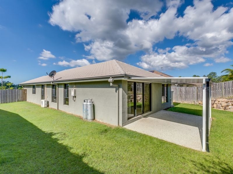 8 Manning Circuit, Pacific Pines QLD 4211