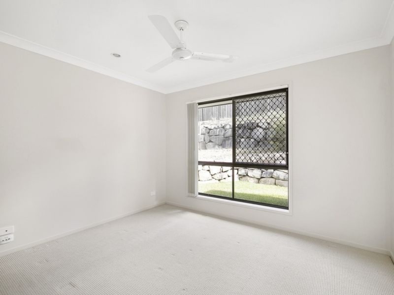 8 Manning Circuit, Pacific Pines QLD 4211