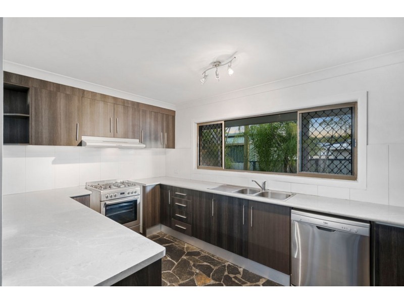 1 Calder Crescent, Helensvale QLD 4212